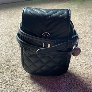 Steve Madden Off Shoulder Black/Silver Small Bag